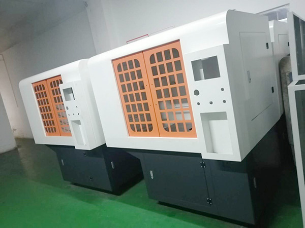 全封閉機